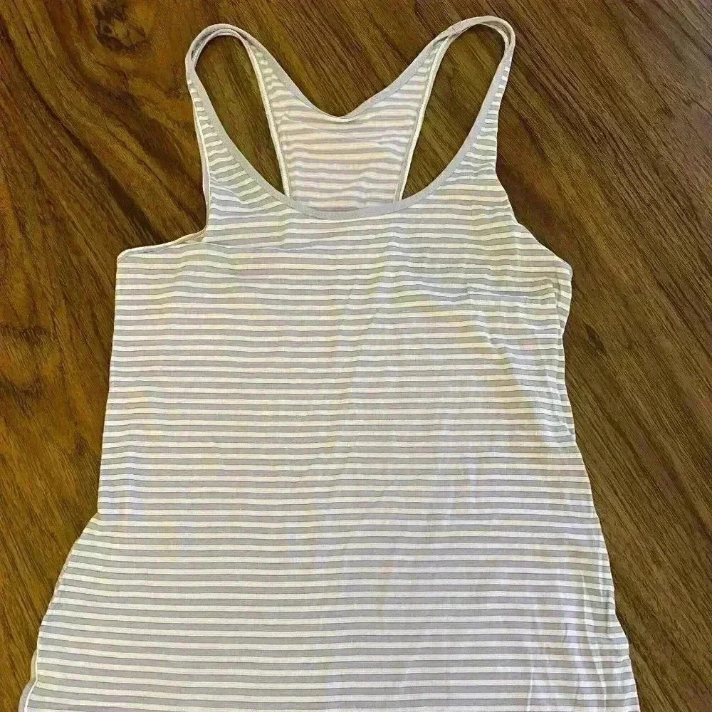 Lululemon Yogi Racerback IV-Sz 2